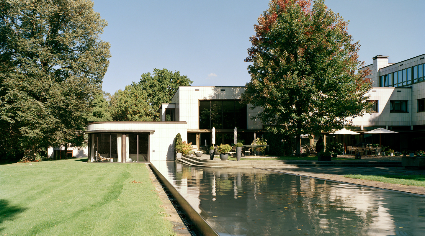 Dummy estate cover 05