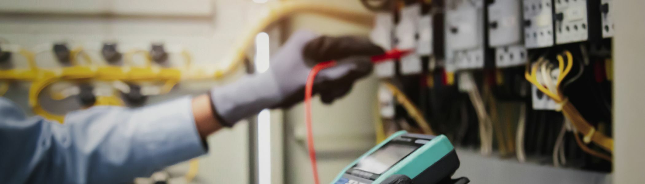 Header elektrotechniker